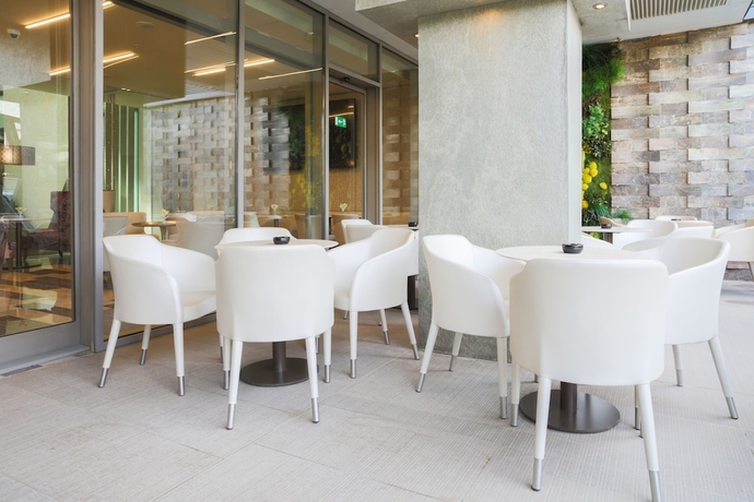 Imagen del bar/restaurante del Hotel The Legacy Luxury hotel Algiers Hydra. Foto 4