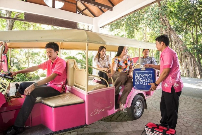 Imagen de los interiores del Hotel The Legacy River Kwai Resort. Foto 18