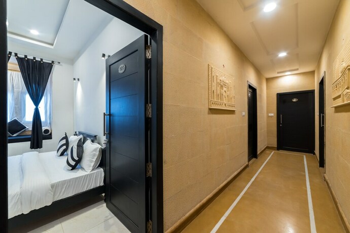 Imagen de la habitación del Hotel The Legend Haveli. Foto 35
