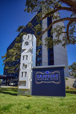 Imagen de la habitación del Hotel The Legends. Foto 7