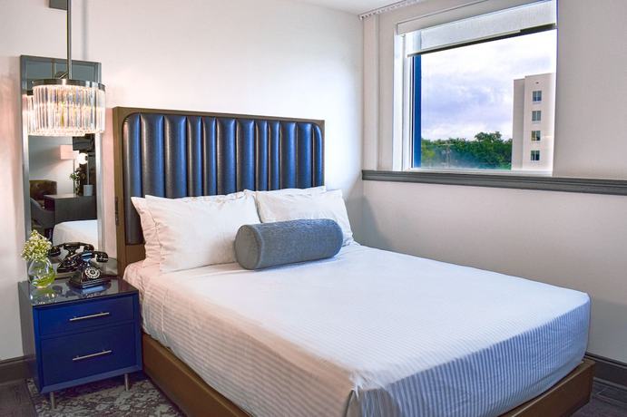 Imagen de la habitación del Hotel The Legends. Foto 15