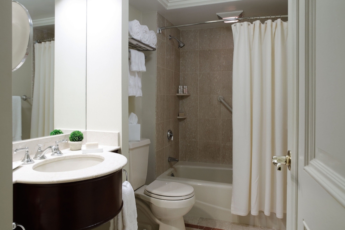 Imagen de la habitación del Hotel The Lenox Boston. Foto 8