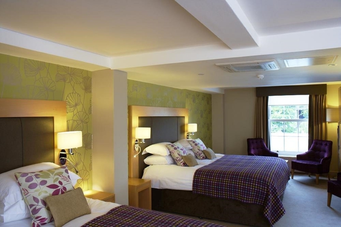 Imagen de la habitación del Hotel The Lensbury Resort. Foto 13