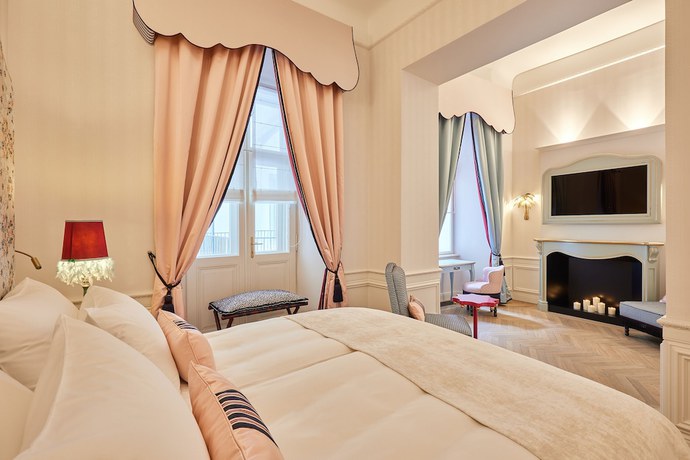 Imagen de la habitación del Hotel The Leo Grand. Foto 9