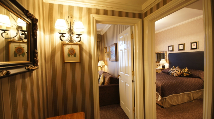 Imagen de la habitación del Hotel The Leonard. Foto 9