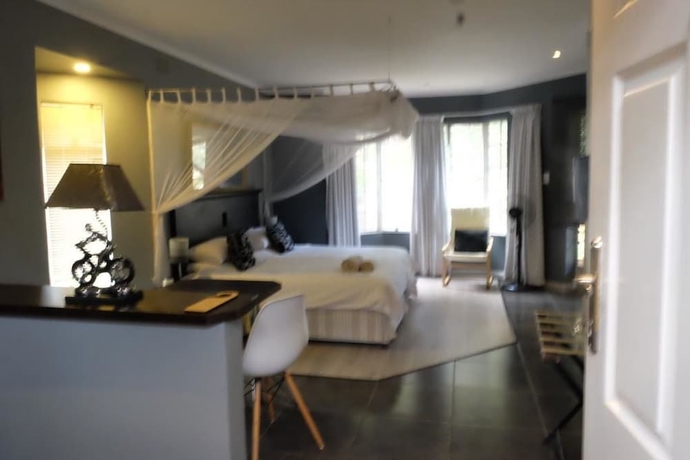 Imagen de la habitación del Hotel The Leslie - Bed and Breakfast. Foto 3