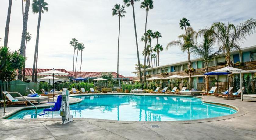 Imagen de la piscina del Hotel The Leta. Foto 20