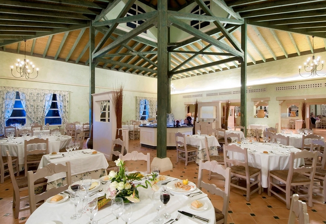 Imagen del bar/restaurante del Hotel The Level At Melia Villaitana. Foto 3