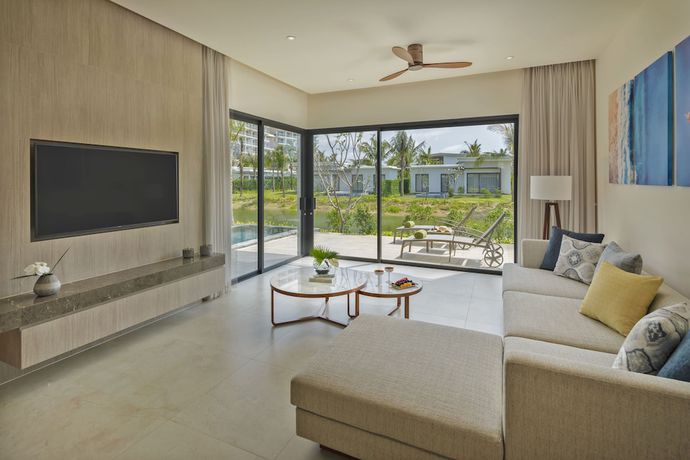 Imagen de la habitación del Hotel The Level Villas at Melia Ho Tram Beach Resort. Foto 15