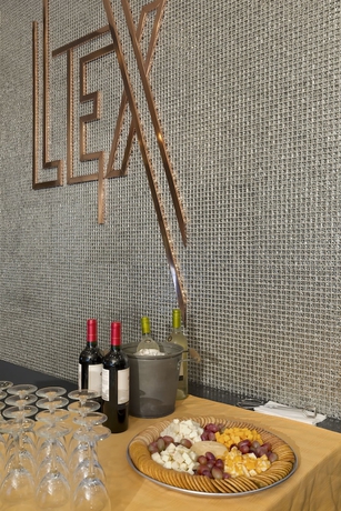 Imagen del bar/restaurante del Hotel The Lex Nyc. Foto 6