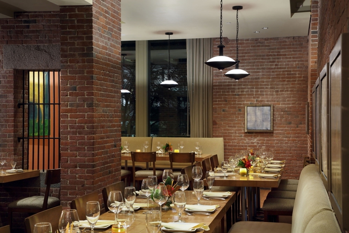 Imagen del bar/restaurante del Hotel The Liberty, A Marriott Luxury Collection , Boston. Foto 11