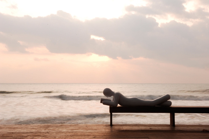 Imagen de los exteriores del Hotel The Library. Foto 11