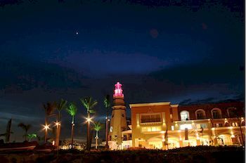Imagen general del Hotel The Lighthouse Marina Resort. Foto 3