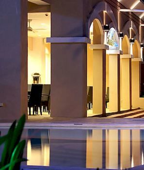 Imagen general del Hotel The Lighthouse Marina Resort. Foto 7