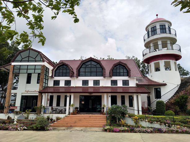 Imagen de los exteriores del Hotel The Lighthouse Resort At Chanthaburi. Foto 16