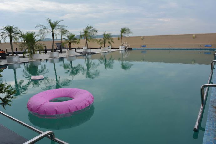 Imagen de la piscina del Hotel The Lily, Dispur. Foto 20