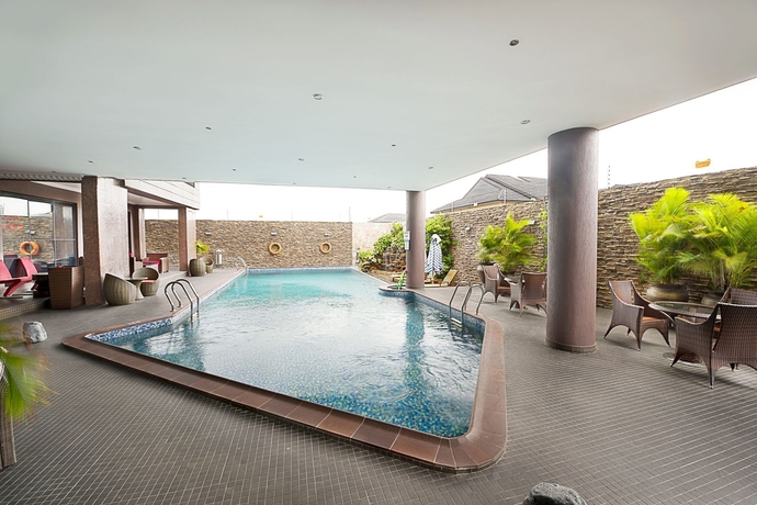 Imagen de la piscina del Hotel The Lilygate. Foto 16