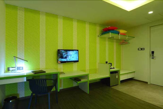 Imagen de la habitación del Hotel The Lime Boutique Suites. Foto 13