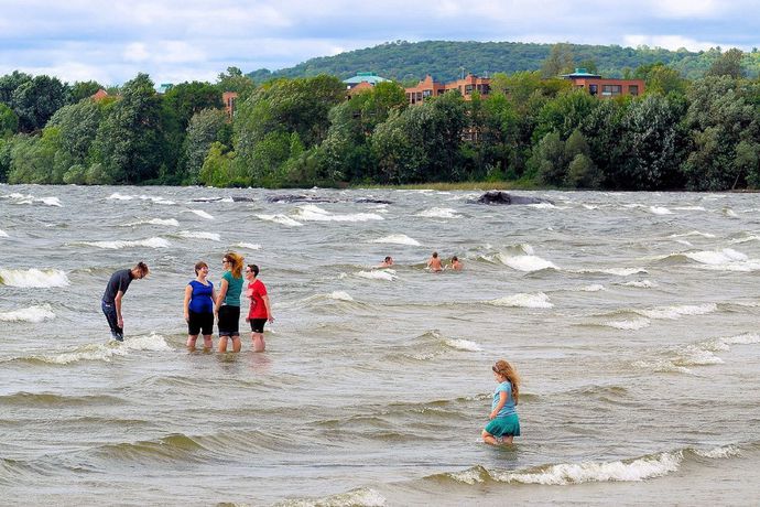 Imagen del bar/restaurante del Hotel The Lincoln Inn. Foto 8