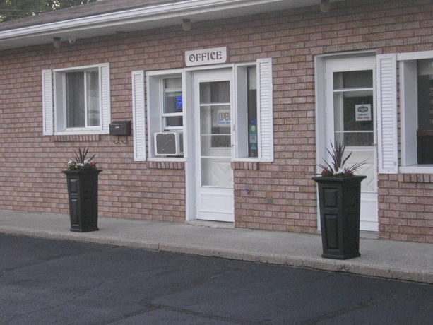 Imagen del bar/restaurante del Hotel The Lincoln Inn. Foto 9