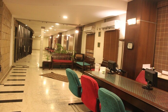 Imagen del bar/restaurante del Hotel The Lindsay. Foto 17