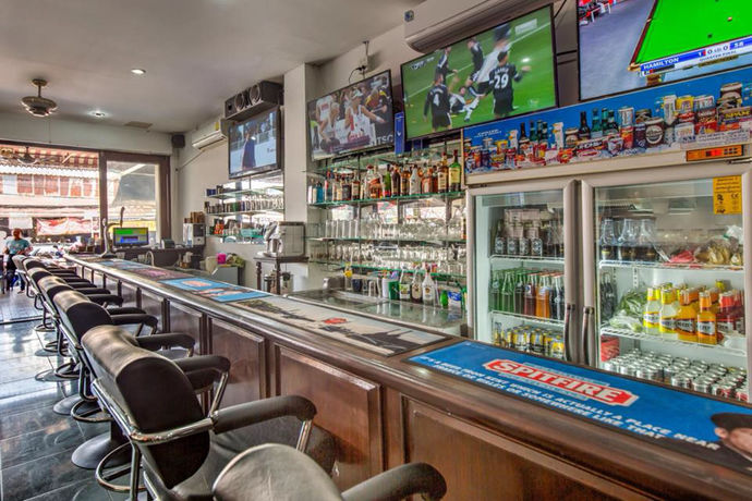 Imagen del bar/restaurante del Hotel The Links Pattaya. Foto 5