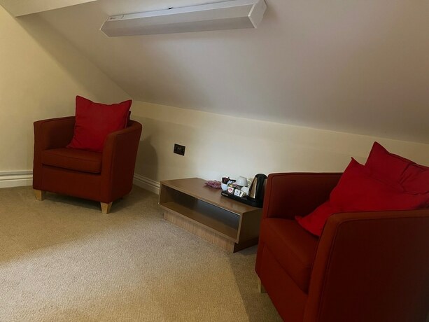 Imagen de la habitación del Hotel The Lion, Pontypool. Foto 11