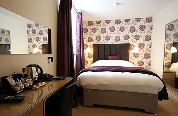 Imagen de la habitación del Hotel The Lion, Pontypool. Foto 19
