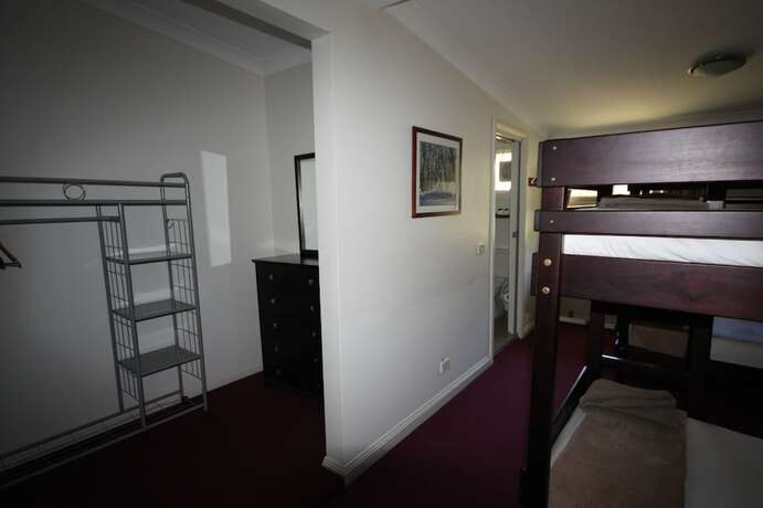 Imagen general del Hotel The Lions Lair. Foto 7