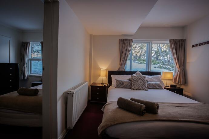 Imagen de la habitación del Hotel The Lions Lair. Foto 17