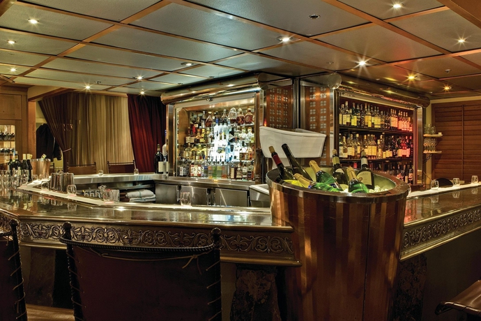 Imagen del bar/restaurante del Hotel The Listel Whistler. Foto 8