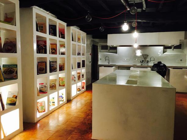 Imagen del bar/restaurante del Hotel The Literary Man. Foto 3