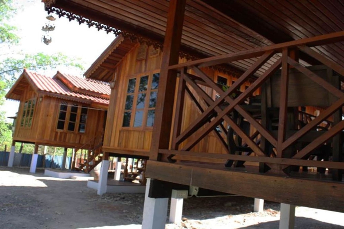 Imagen general del Hotel The Little Lopburi Village. Foto 5