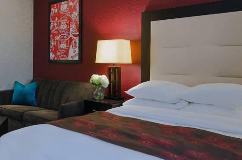 Imagen de la habitación del Hotel The Lloyd Stamford, Tapestry Collection By Hilton. Foto 8