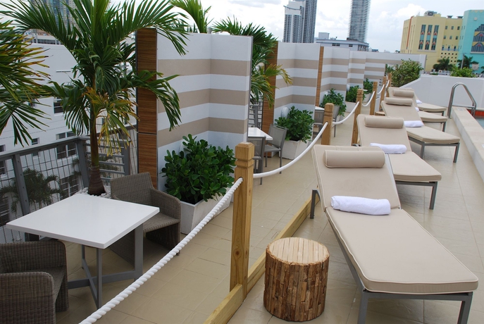 Imagen de la piscina del Hotel The Local House. Foto 7