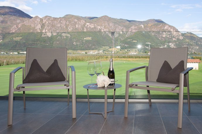 Imagen de la habitación del Hotel The Lodge, Appiano Sulla Strada del Vino. Foto 3