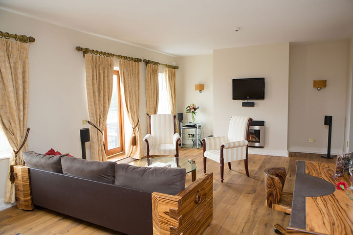 Imagen de los exteriores del Hotel The Lodge At Ashford Castle. Foto 9