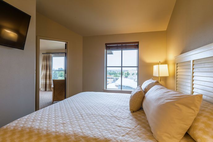 Imagen de la habitación del Hotel The Lodge At Columbia Point. Foto 6