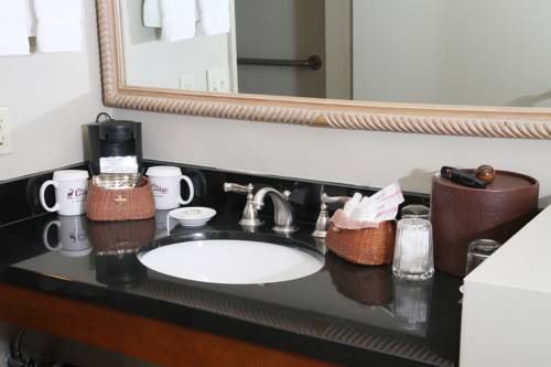 Imagen de la habitación del Hotel The Lodge At Riverside. Foto 6