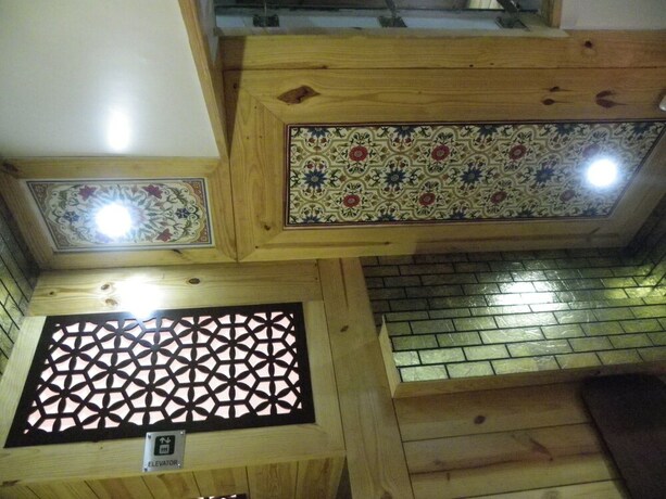 Imagen de los interiores del Hotel The Lodge B and B. Foto 22