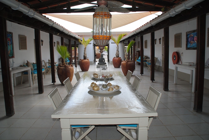 Imagen del bar/restaurante del Hotel The Lodge Bonaire. Foto 8