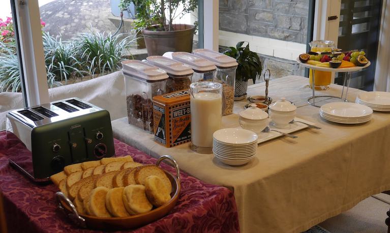 Imagen del bar/restaurante del Hotel The Lodge Country House. Foto 4