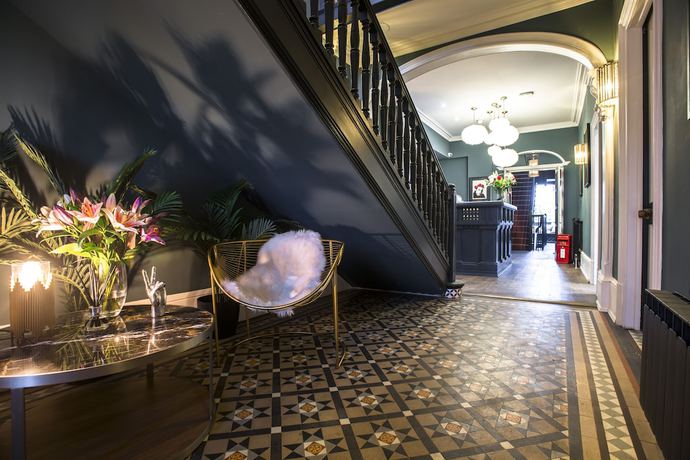 Imagen de los interiores del Hotel The Lodge Duxford. Foto 20