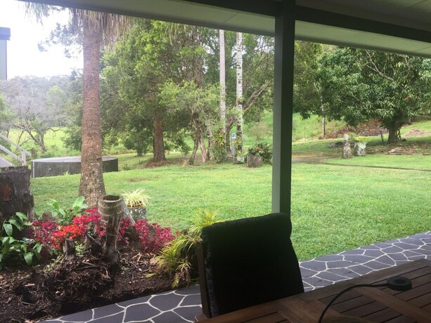 Imagen de la habitación del Hotel The Lodge Mapleton Falls. Foto 7