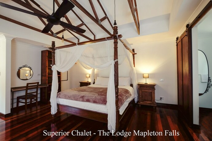 Imagen de la habitación del Hotel The Lodge Mapleton Falls. Foto 15