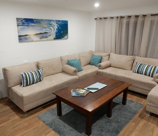 Imagen de los interiores del Hotel The Lodge Mapleton Falls. Foto 20