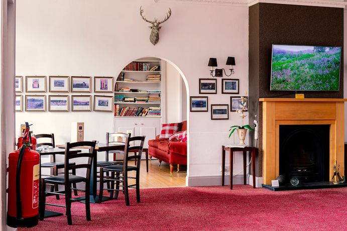 Imagen de los interiores del Hotel The Lodge On The Loch. Foto 16