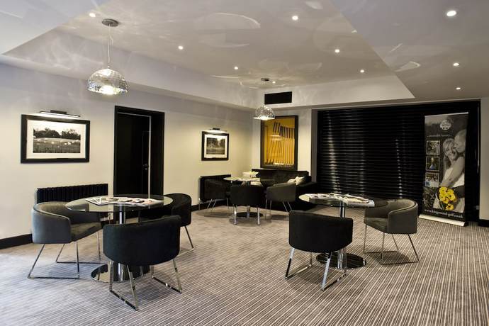Imagen del bar/restaurante del Hotel The Lodge at Kingswood. Foto 4