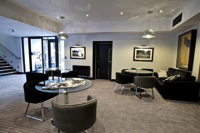 Imagen de los interiores del Hotel The Lodge at Kingswood. Foto 20