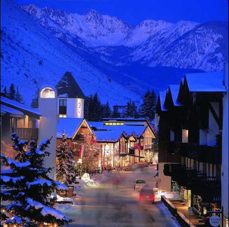 Imagen de los exteriores del Hotel The Lodge at Vail, a RockResort by Vail Resorts. Foto 7